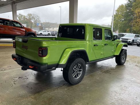 New 2025 Jeep Gladiator Mojave image 8