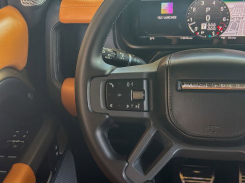 Used 2023 Land Rover Defender 130 X image 28