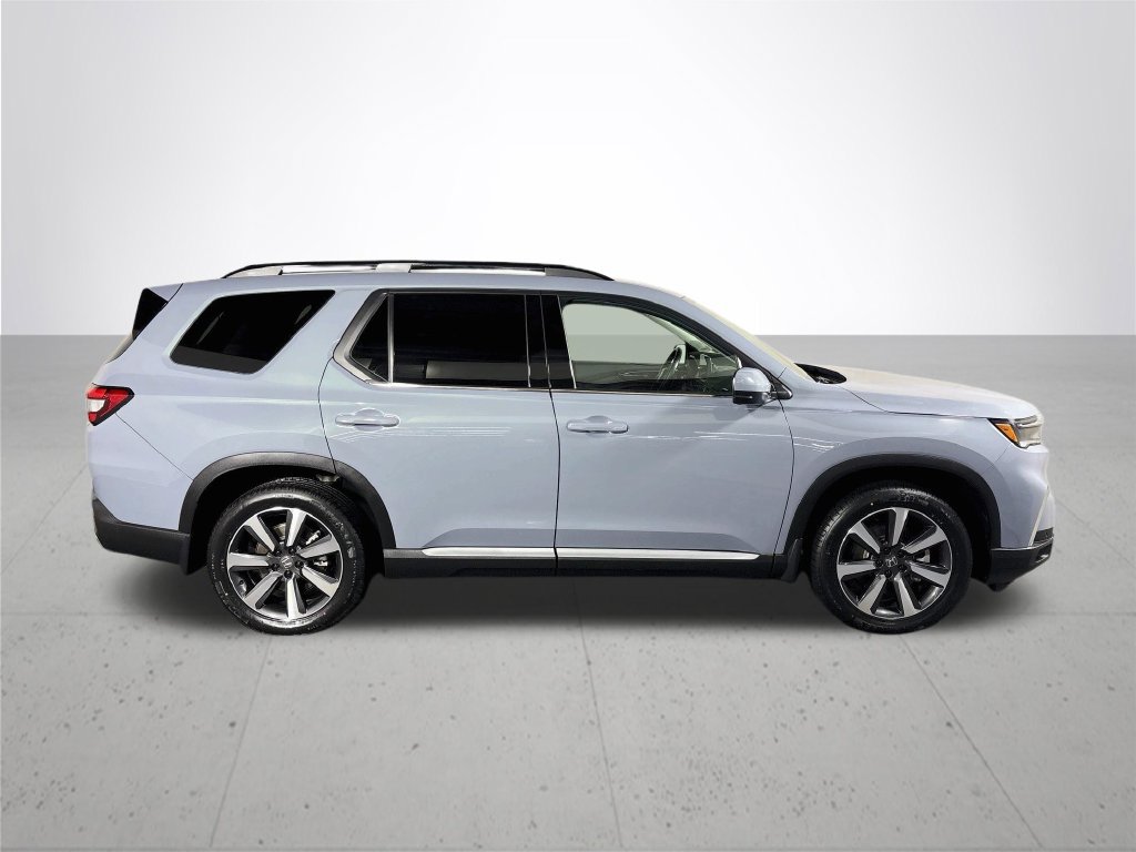 Used 2024 Honda Pilot Touring image 5