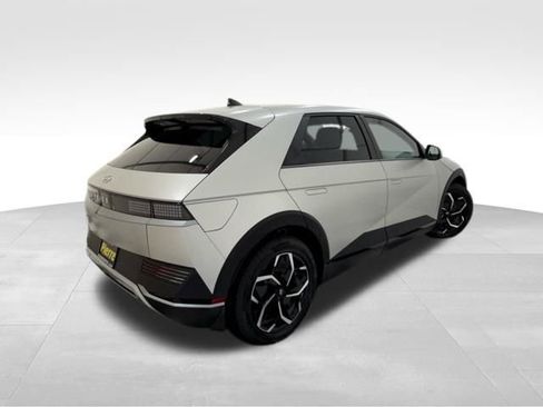 Used 2023 Hyundai Ioniq 5 SEL image 6