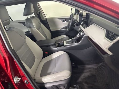 Used 2024 Toyota RAV4 Limited w/ Advanced Technology Package image 18