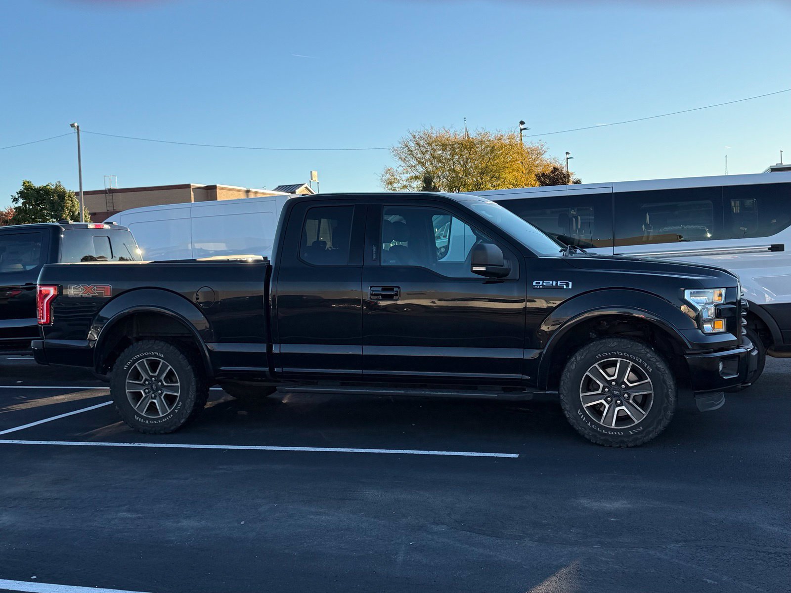 Used 2016 Ford F150 XLT w/ Equipment Group 302A Luxury AWD/4WD image 2