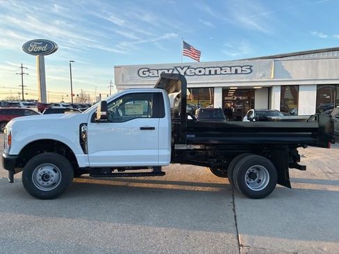 New 2026 Ford F350 XL AWD/4WD image 2