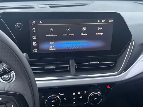 New 2026 Chevrolet Trax LT w/ LPO, Blackout Package image 22