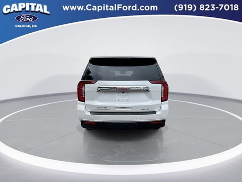 Used 2022 GMC Yukon XL SLT w/ SLT Luxury Package AWD/4WD image 7
