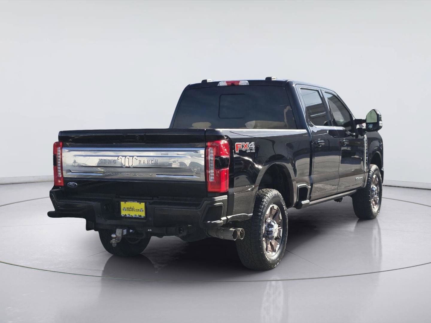 Certified 2024 Ford F350 King Ranch w/ FX4 Off-Road Package AWD/4WD image 8