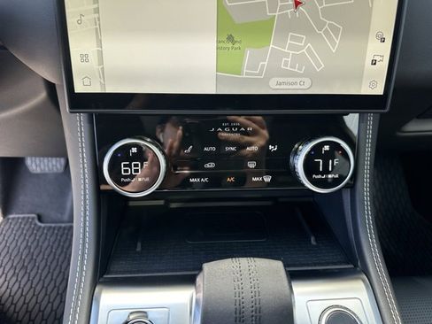 New 2026 Jaguar F-PACE R-Dynamic S image 32