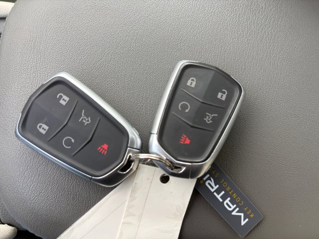Used 2022 Cadillac XT5 Premium Luxury w/ LPO, Floor Liner Package AWD/4WD image 11