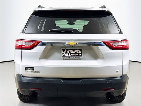 Used 2020 Chevrolet Traverse LT image 5
