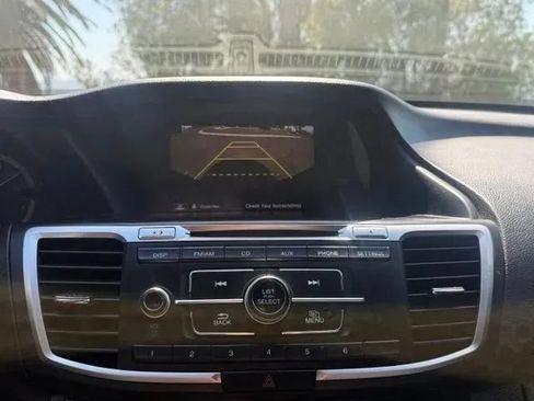 Used 2016 Honda Accord LX image 23