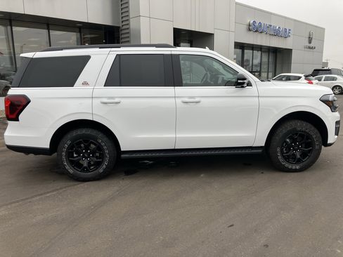 Used 2024 Ford Expedition Timberline image 8