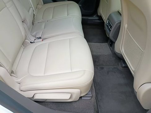 Used 2021 Lincoln Corsair FWD w/ Convenience Package image 57