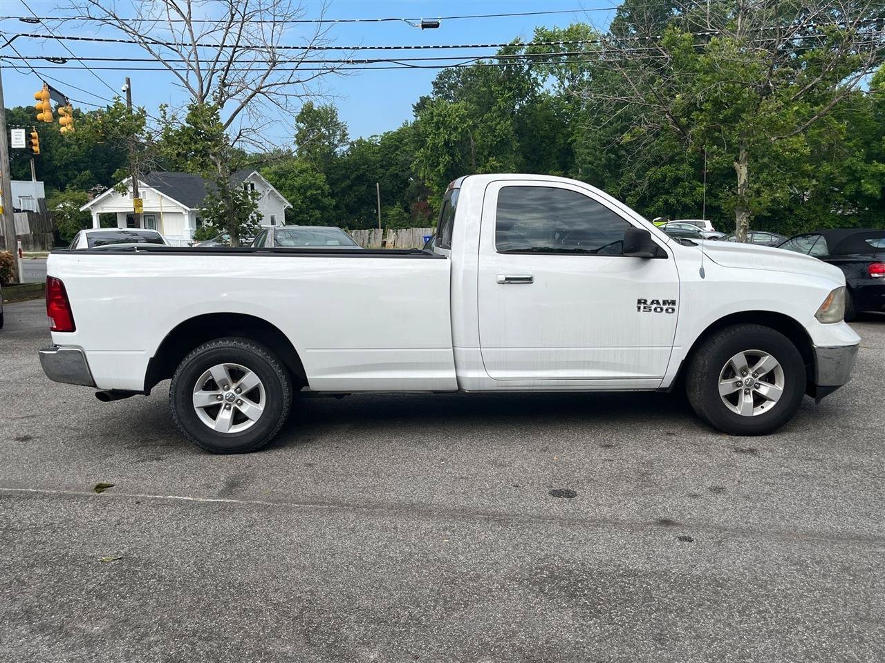 Used 2013 RAM 1500 Classic SLT RWD image 2