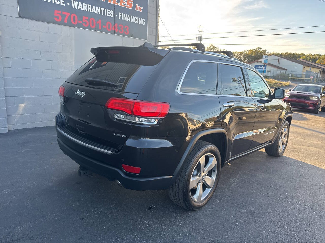 Used 2014 Jeep Grand Cherokee Limited AWD/4WD image 8