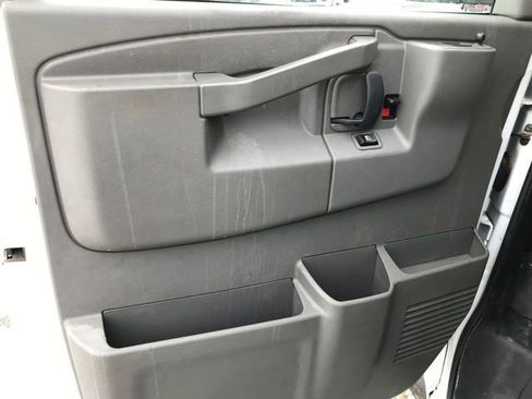 Certified 2022 Chevrolet Express 2500 Extended image 13