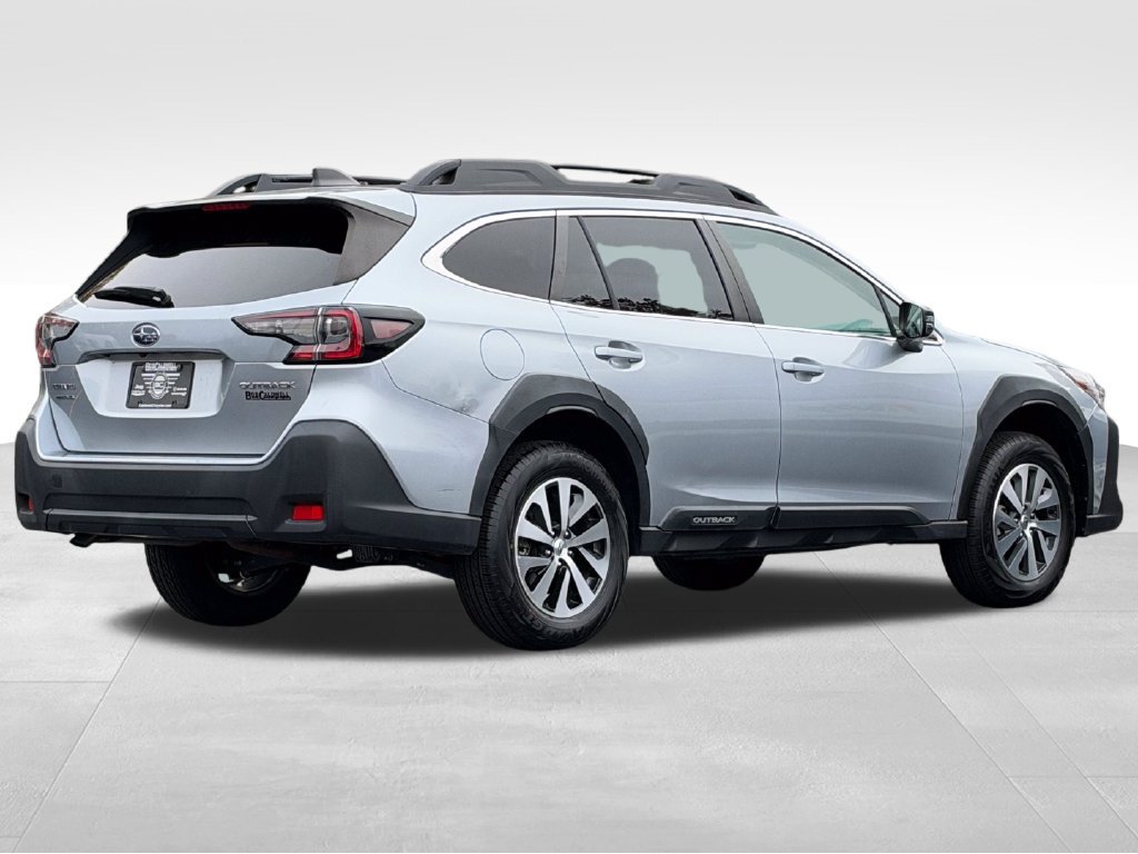 Used 2024 Subaru Outback Premium AWD/4WD image 7