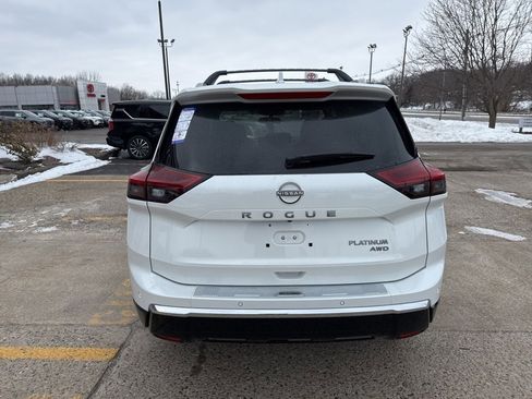 New 2026 Nissan Rogue Platinum image 5