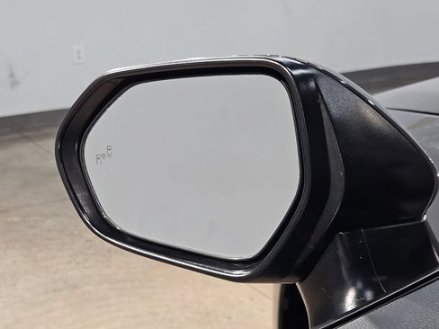 Used 2025 Toyota Camry SE FWD image 22