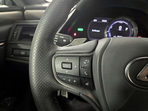 Certified 2022 Lexus ES 300h F Sport image 24