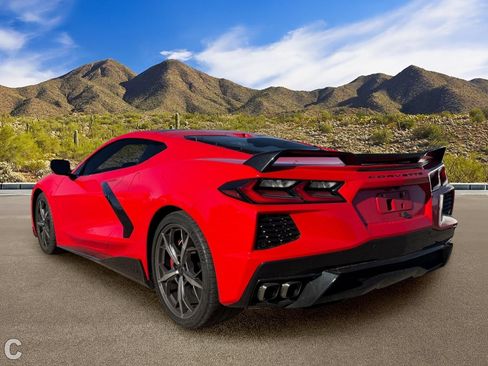 Used 2020 Chevrolet Corvette Stingray Premium Cpe w/ 3LT Preferred Equipment Group RWD image 3