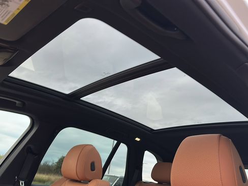 Certified 2025 BMW X5 xDrive40i w/ M Sport Package image 26
