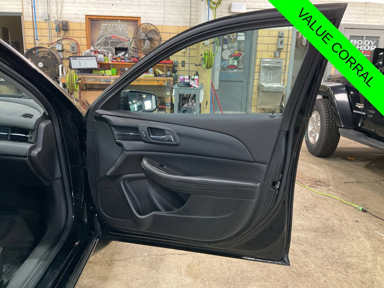 Used 2014 Chevrolet Malibu LT FWD image 19