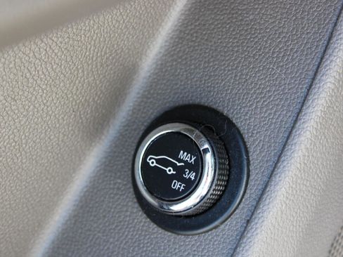 Used 2020 Chevrolet Traverse LT w/ Driver Confidence II Package image 18