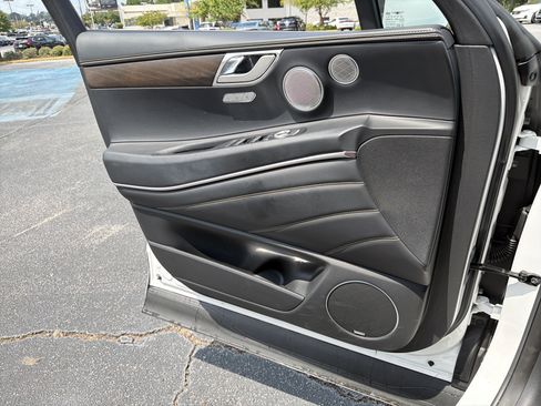 Used 2023 Genesis GV80 3.5T w/ Prestige Package AWD/4WD image 15