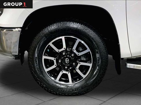 Used 2020 Toyota Tundra SR5 w/ TRD Off-Road Package AWD/4WD image 11
