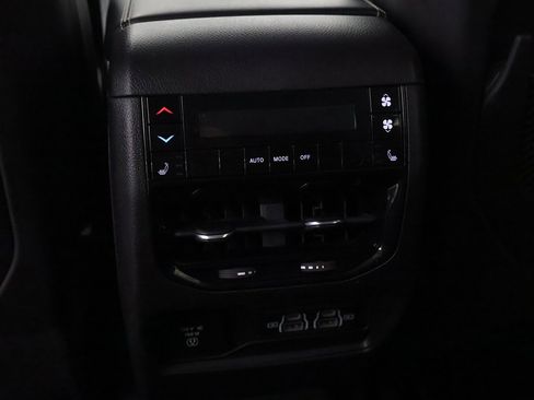 Used 2022 Jeep Grand Cherokee L Limited image 48