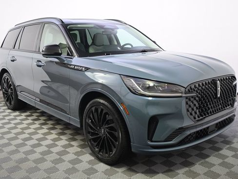 New 2026 Lincoln Aviator Reserve AWD/4WD image 8