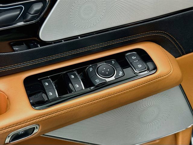 Used 2023 Lincoln Aviator Black Label w/ Dynamic Handling Package AWD/4WD image 18