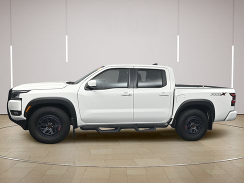 Certified 2025 Nissan Frontier Pro-X RWD image 4