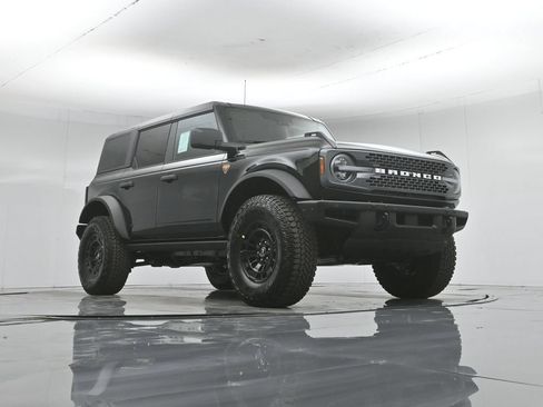 New 2026 Ford Bronco Badlands AWD/4WD image 45