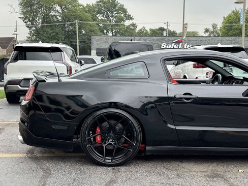 Used 2012 Ford Mustang GT Premium w/ HID Headlamps & Security Pkg RWD image 12