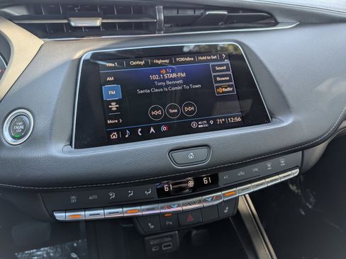 Used 2023 Cadillac XT4 Luxury w/ Cold Weather Package image 34