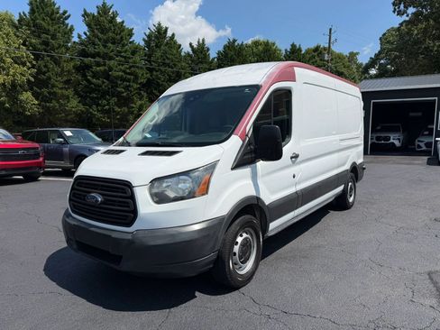 Used 2018 Ford Transit 250 148 Medium Roof RWD image 3