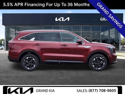 New 2025 Kia Sorento S