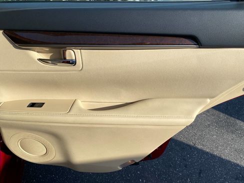 Used 2015 Lexus ES 350 image 29