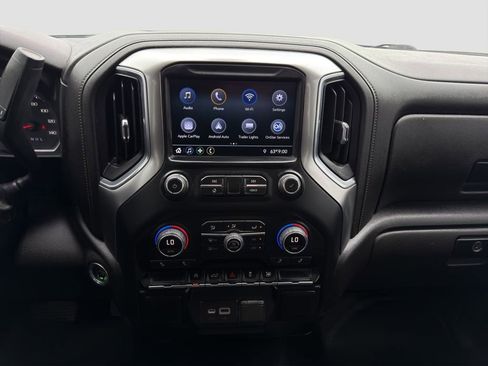 Used 2022 Chevrolet Silverado 1500 LT AWD/4WD image 16