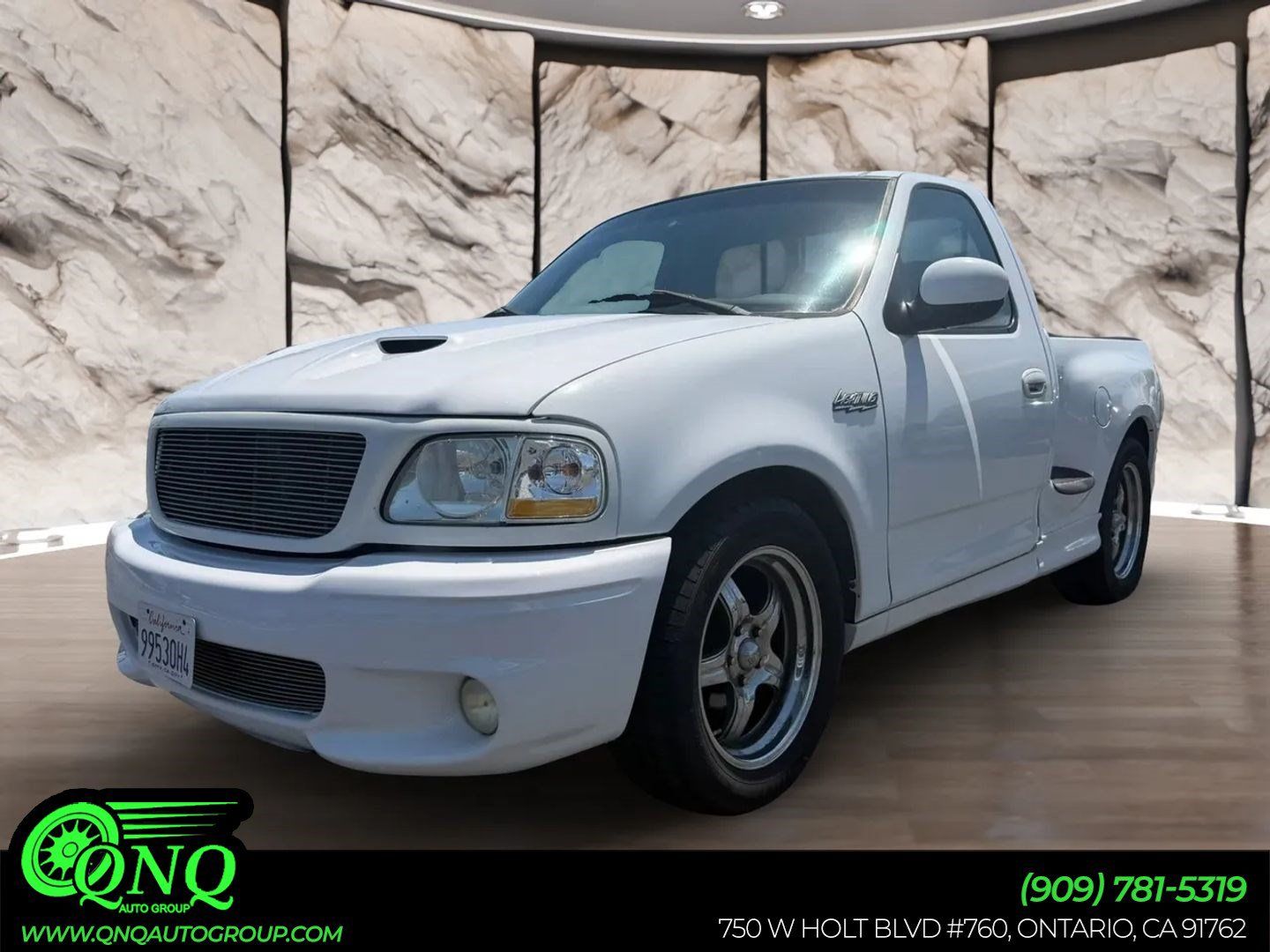 Used 2003 Ford F150 Lightning RWD image 1