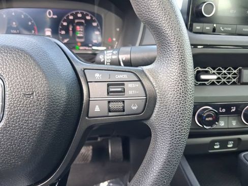 Used 2025 Honda Accord SE image 19