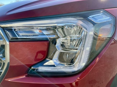 Used 2024 GMC Terrain AT4 w/ Tech Package image 10