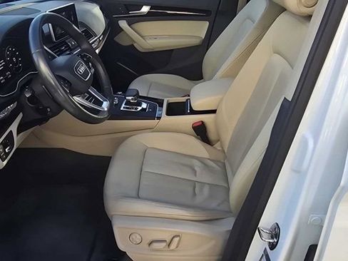 Used 2018 Audi Q5 2.0T Premium Plus w/ Premium Plus Package image 16