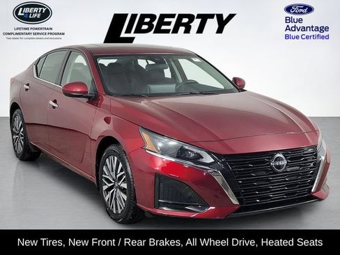 Used 2023 Nissan Altima 2.5 SV w/ SV Premium Package AWD/4WD image 1