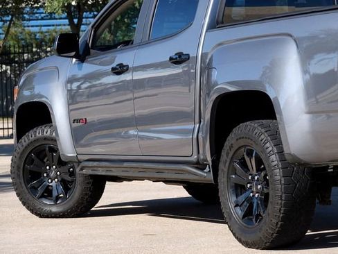 Used 2022 GMC Canyon AT4 image 20