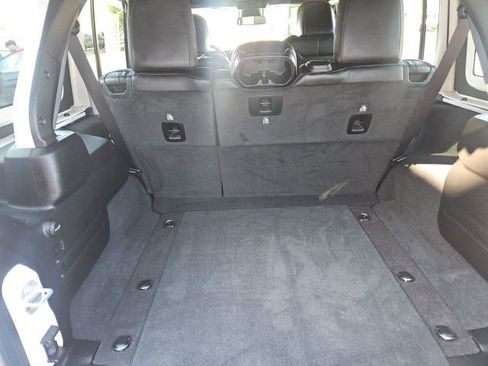 Used 2024 Jeep Wrangler Unlimited Rubicon w/ Convenience Group image 25