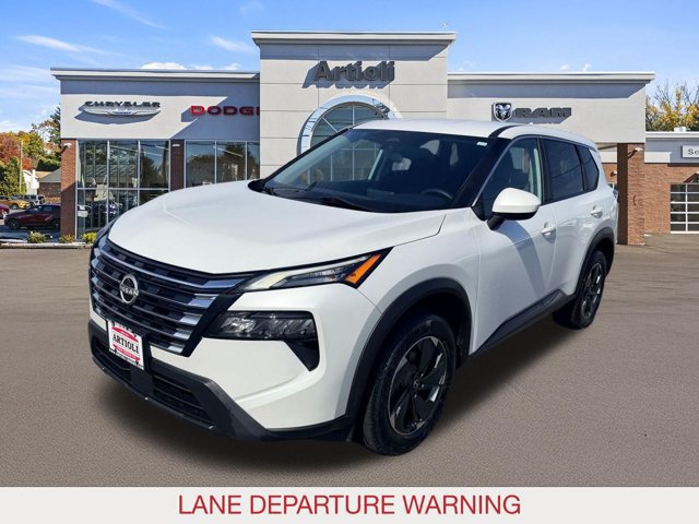 Used 2024 Nissan Rogue SV AWD/4WD image 4