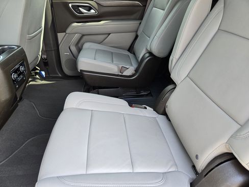 Used 2023 Chevrolet Tahoe LT w/ LT Signature Plus Package image 9