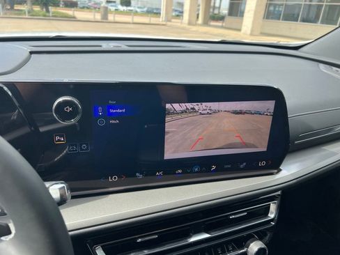 New 2026 Chevrolet Traverse LT FWD image 31